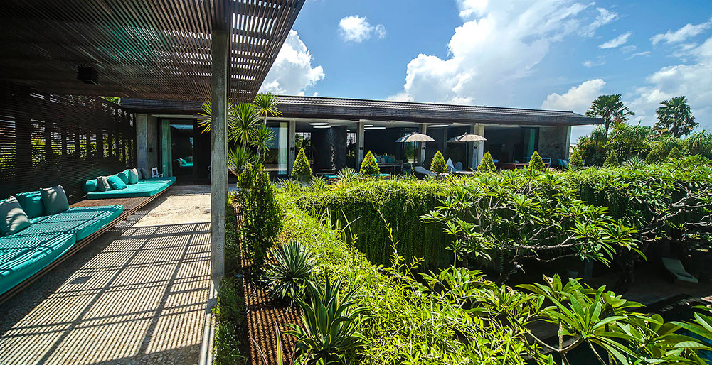 Villa Mana - Upstairs terrace