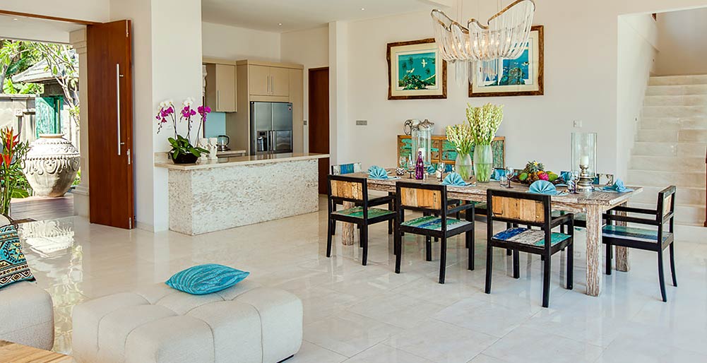 Villa Tirta Nila - Dining and kitchen